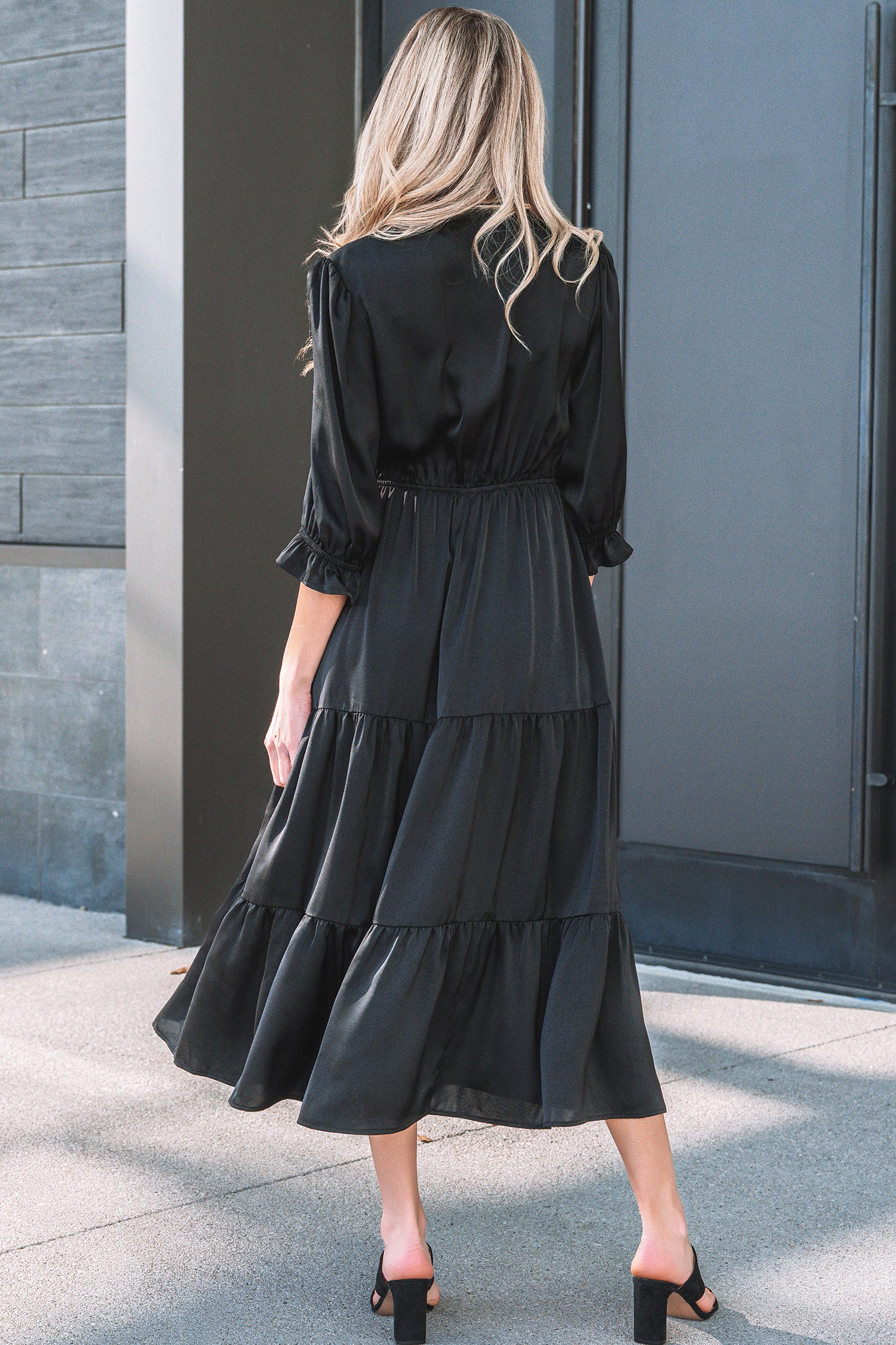 Black Flounced Bracelet Sleeve V Neck Tiered Maxi Dress Secondary image