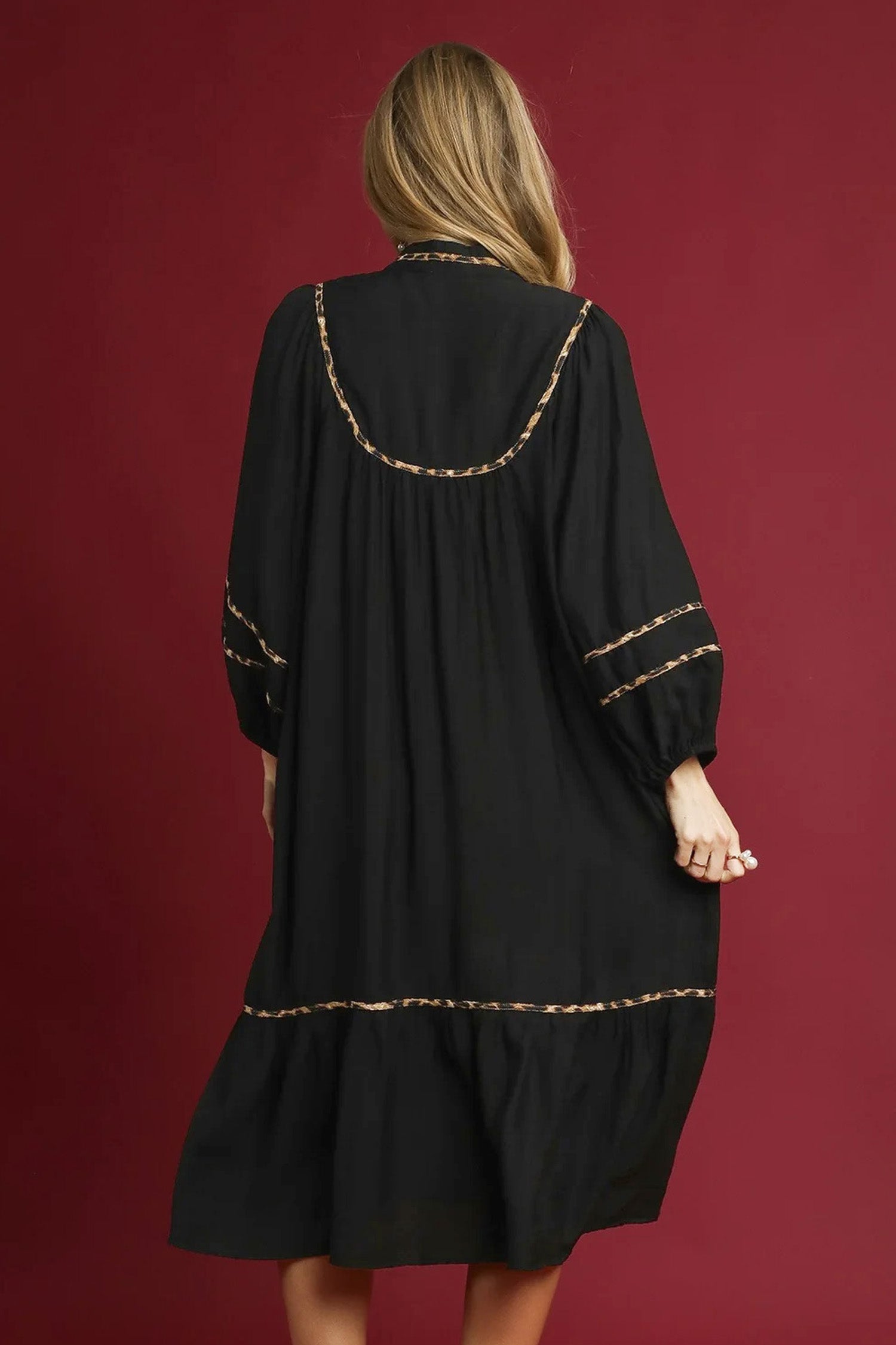 Black Contrast Leopard Trim Split Neck Long Sleeve Casual Midi Dress Secondary image